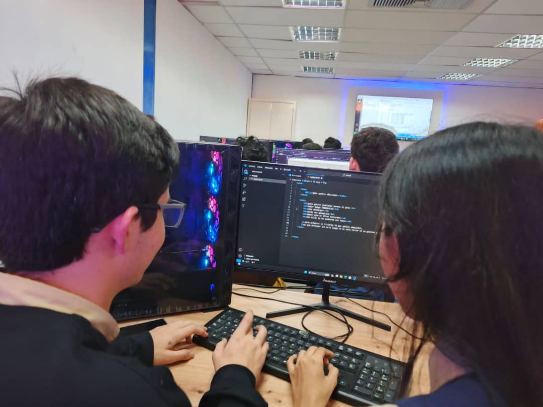 Táchira | Equipos preparan participación en la Olimpiada de Robótica Creativa capítulo Carabobo